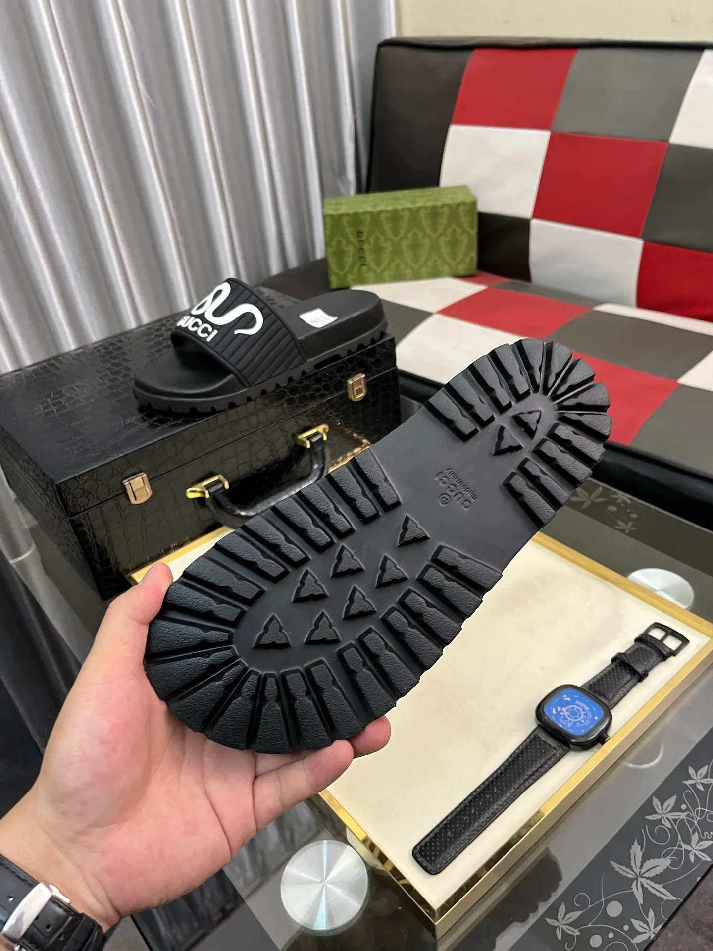 Men's men's shoes💰260⌚️⌚️ＧＵＣＣＩ.Gucci.Official website 1:1 popular slippers hot sale! Original original material 🩴 SIZE: 38-46 (45.46 non-refundable)
